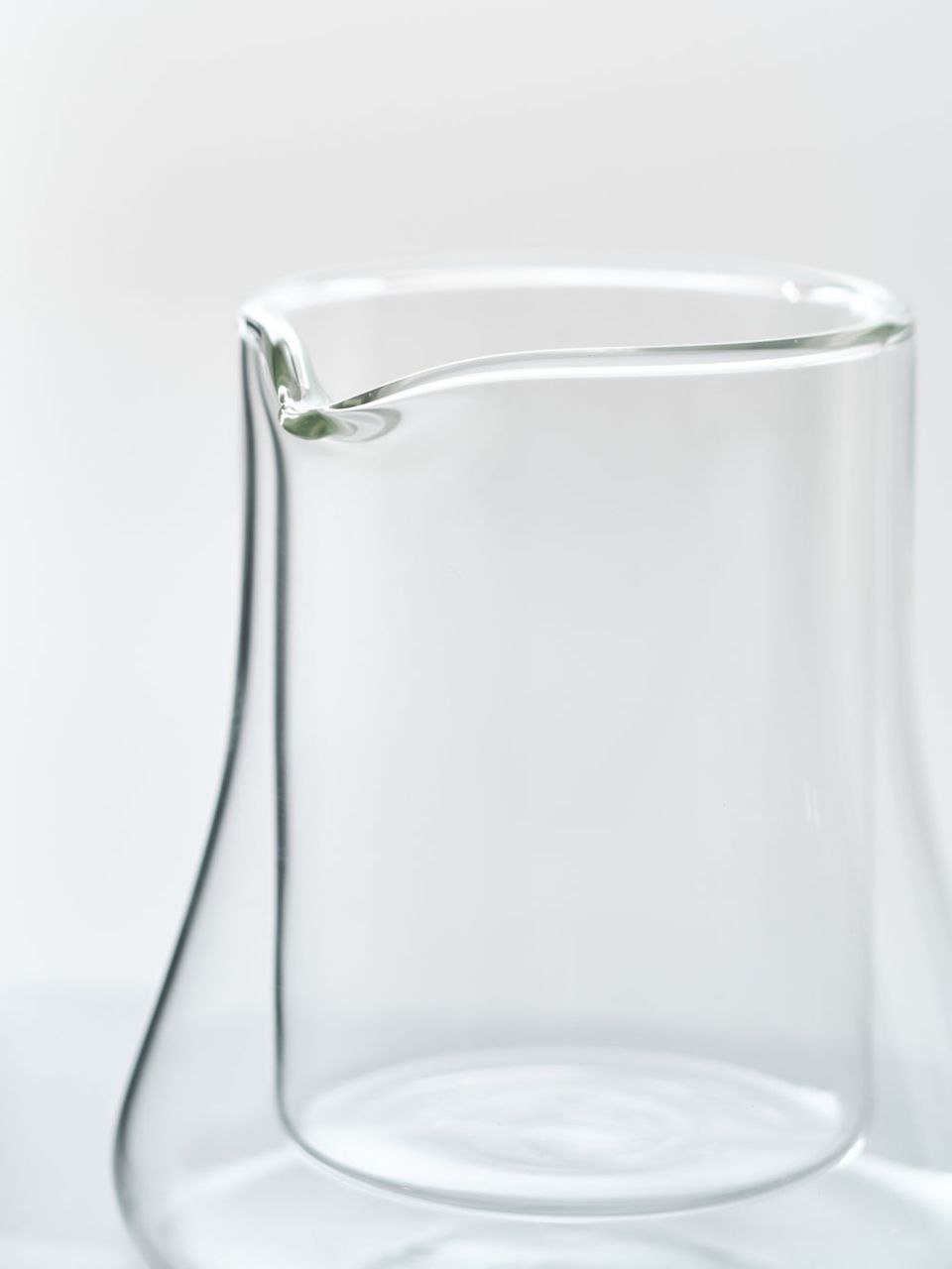 سرور V60 واریا مدل فلو - کریستالی |  Varia GLASS SERVER FLO