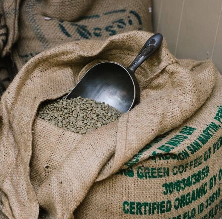 دانه قهوه ترکیبی 80 درصد عربیکا - 20 درصد روبوستا | LUSSO