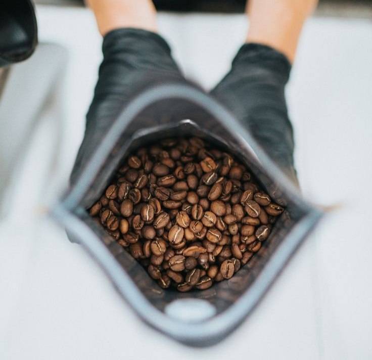 دانه قهوه ترکیبی 50 درصد عربیکا - 50 درصد روبوستا | LUSSO